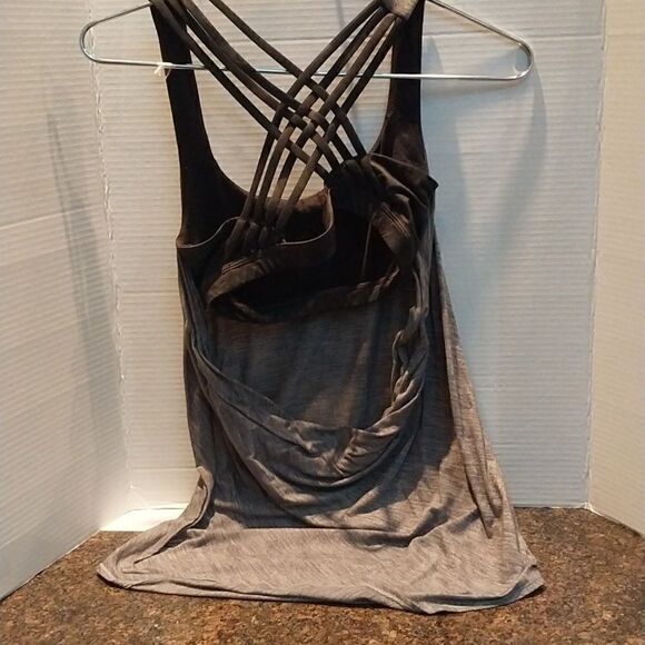 LuluLemon Stripped Back Top...SIZE 4-6...EUC - Picture 3 of 4